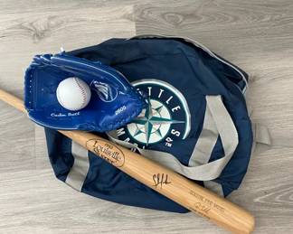 Genuine Pro Model Seattle Mariners Bat Signed By Dan Wilson Others Bag Mitt Ball