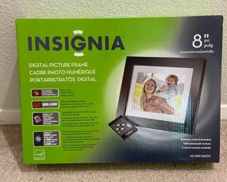 Insignia 8 Digital Picture Frame