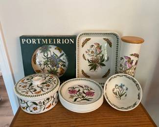 The Botanic Garden Fine Stone Cookware Plates Tall Canister