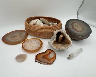 Geodes Crystals Seashells Thunder Rocks