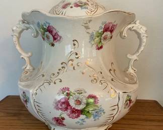 Torquay 410 Haynes Balt Ironstone Wild Rose Chamber Pot