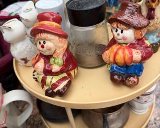 Salt Pepper Shakers
