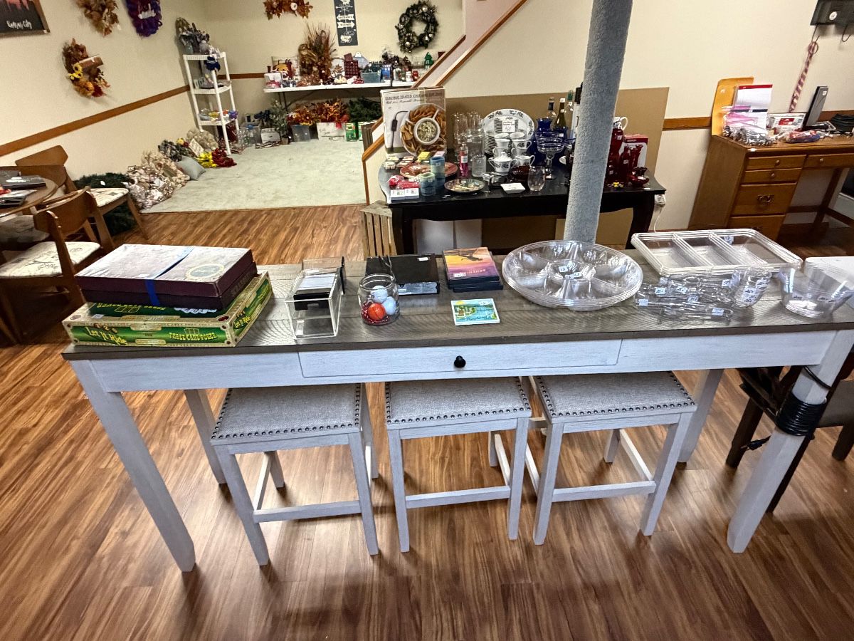 skinny dining table with barstools