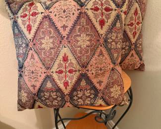 Decorative pillows