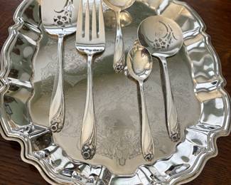 Rogers Daffodil Serving Pieces