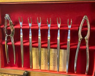 Vintage Klamath Designs Nutcracker/Seafood Tool Set