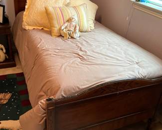 Twin comforter (2 sets)