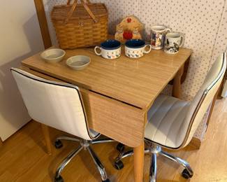 Kitchen: drop leaf table, pie basket
