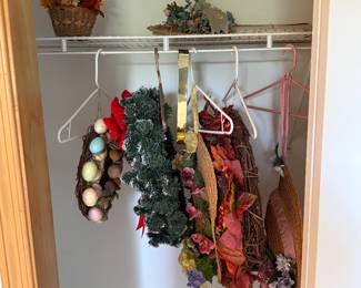 Bedroom 2: wreaths