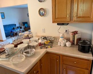 Kitchen: Corningware, Pyrex