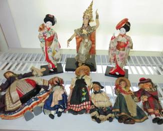 Collection of Vintage International Souvenir and Folk Art Dolls