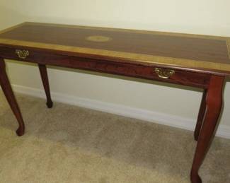 Queen Ann Style Console Foyer/Sofa Table