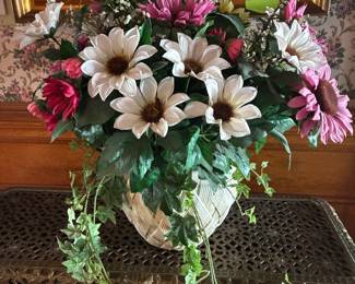 Bowl with "flowers"