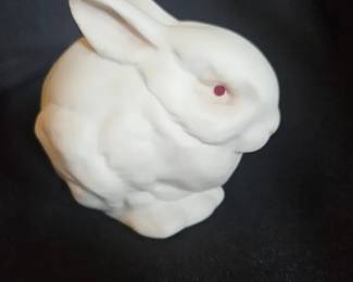 bunny sculpture