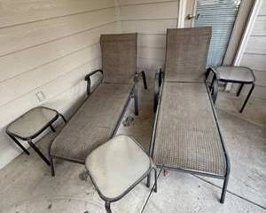 Outdoor Patio Furniture Set | (2) Chaise Lounge Chairs, Side Table & Ottoman | Poolside Deck Seating