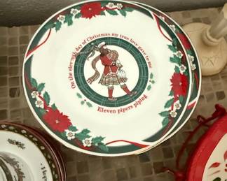 Tienshan Deck The Halls Eleven Pipers Piping Plates