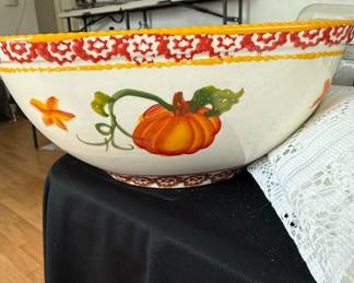 Temp-tations Old World 3 QT Serving Bowl