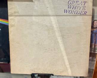 Bob Dylan’s 1969  leaked vinyl record “The Great White”
