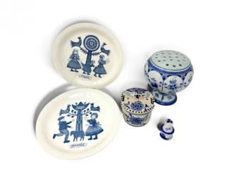 95 AssortedDelftBluePorcelainPlatesLiddedJarsShaker5Pcs