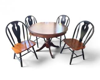 127 RoundWoodDiningTablew4WindsorStyleChairs