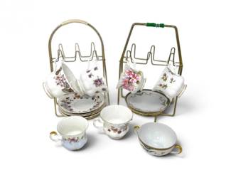 115 RoyalAlbertMayfairBoneChinaCupsSaucerswMetalHolders