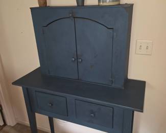 Nice display cabinet