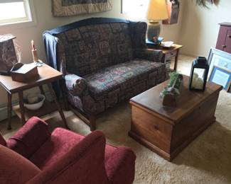 Very nice, clean furniture