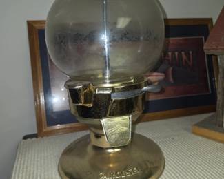Carousel gumball machine