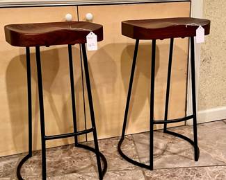 More barstools