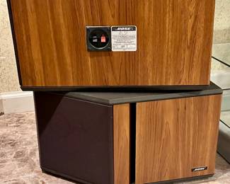 Pair of Bose speakers