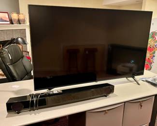 This LG 55" TV and soundbar came in from the pool cabana