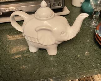 Elephant T Pot