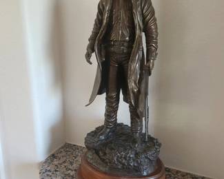 The Texas Ranger by Covell statue