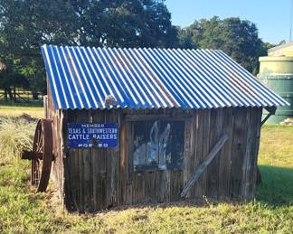 Cool pump house in front of the house!