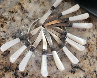 pearl handle knifes
