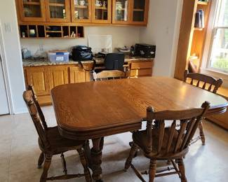 Oak table & Chairs
