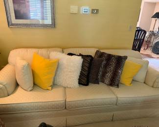 Traditional Three-Cushion Sofa with Skirt