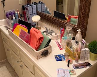 Assorted Personal Care and Cosmetic Lot