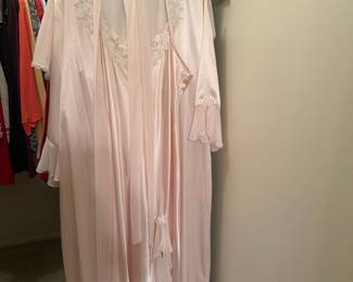 Vintage Pale Pink Satin and Lace Peignoir Set