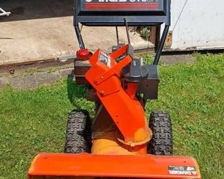 Ariens ST524 Snowblower