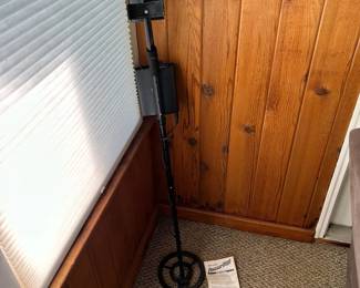 Pioneer 505 Metal Detector