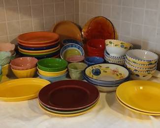 Rainbow Dish Lot, Williams Sonoma Portugal