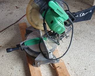 Hitachi Compound Miter Saw