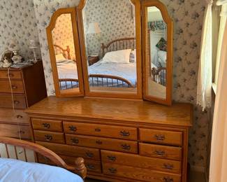 Mbel Wooden Dresser With Mirror