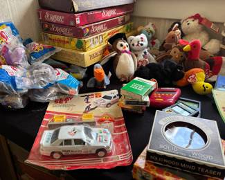 Vintage toys/Beanie Babies