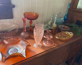 Swung vase