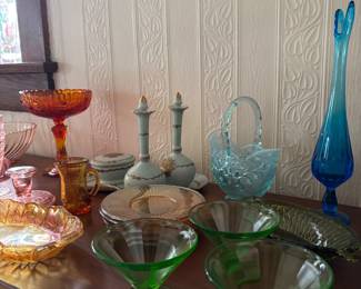 Uranium glass