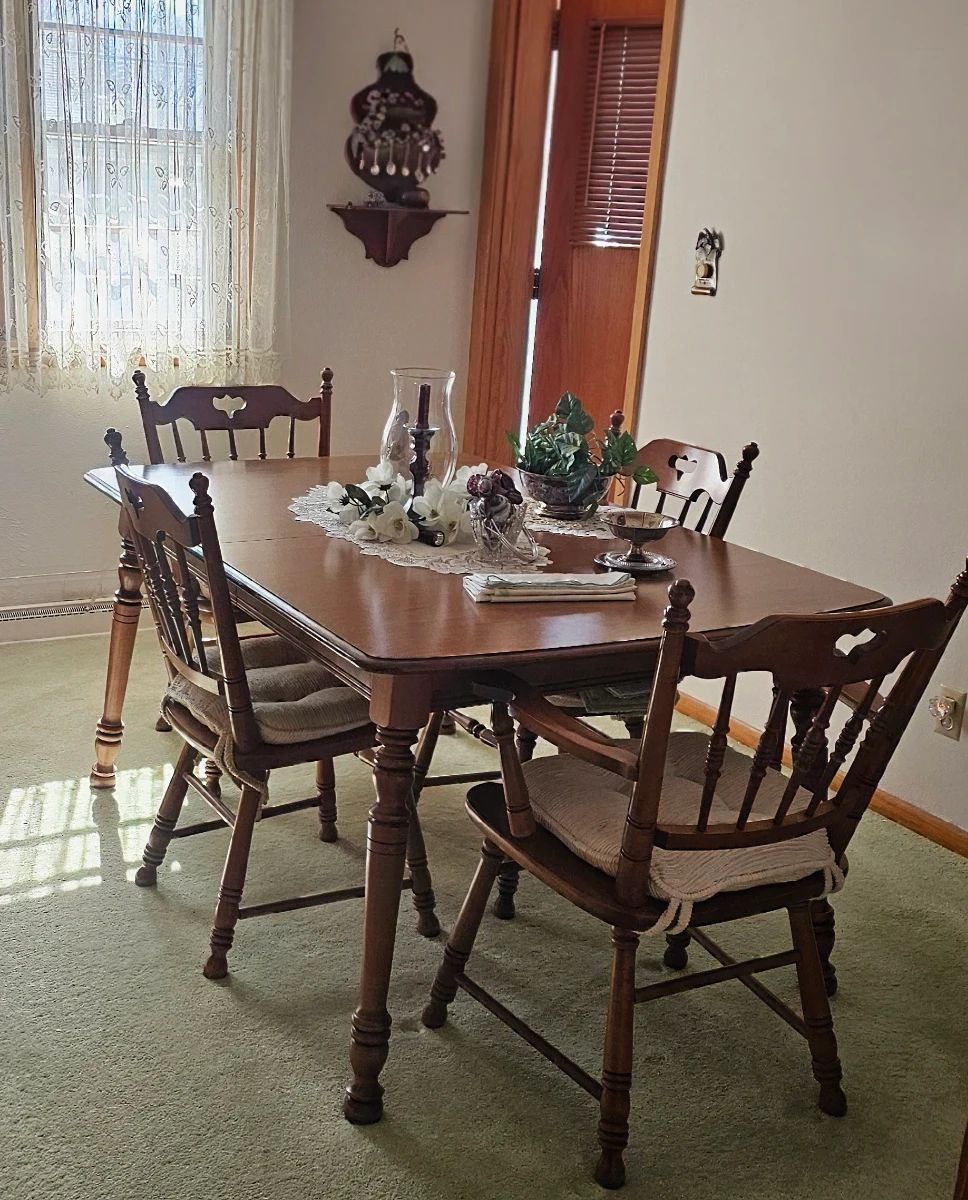 Vintage Colonial Revival-Style Wood Dining Set.  Set includes table, four chairs, and table leaf.