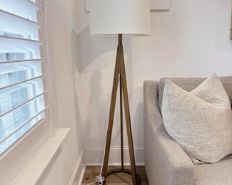 Crate & Barrel Jackson Natural Tripod Floor Lamp MCM Profile