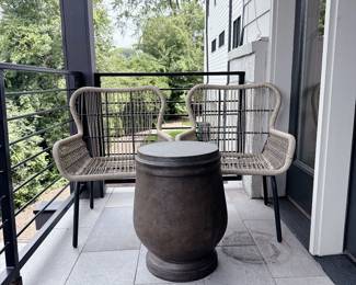 Outdoor Lounge Chairs - Drum Accent Table 